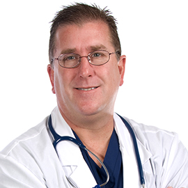 Dr. Miguel Torres, Director Médico